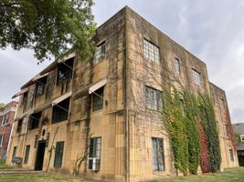 featured image of 1601 S 20th St