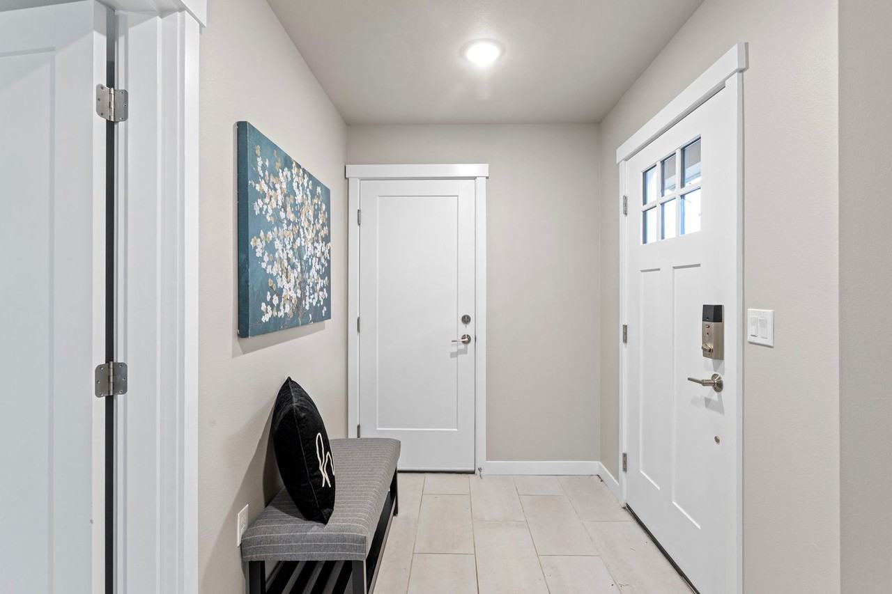 2010 101st Ave Se #1 - Photo 2 of 30