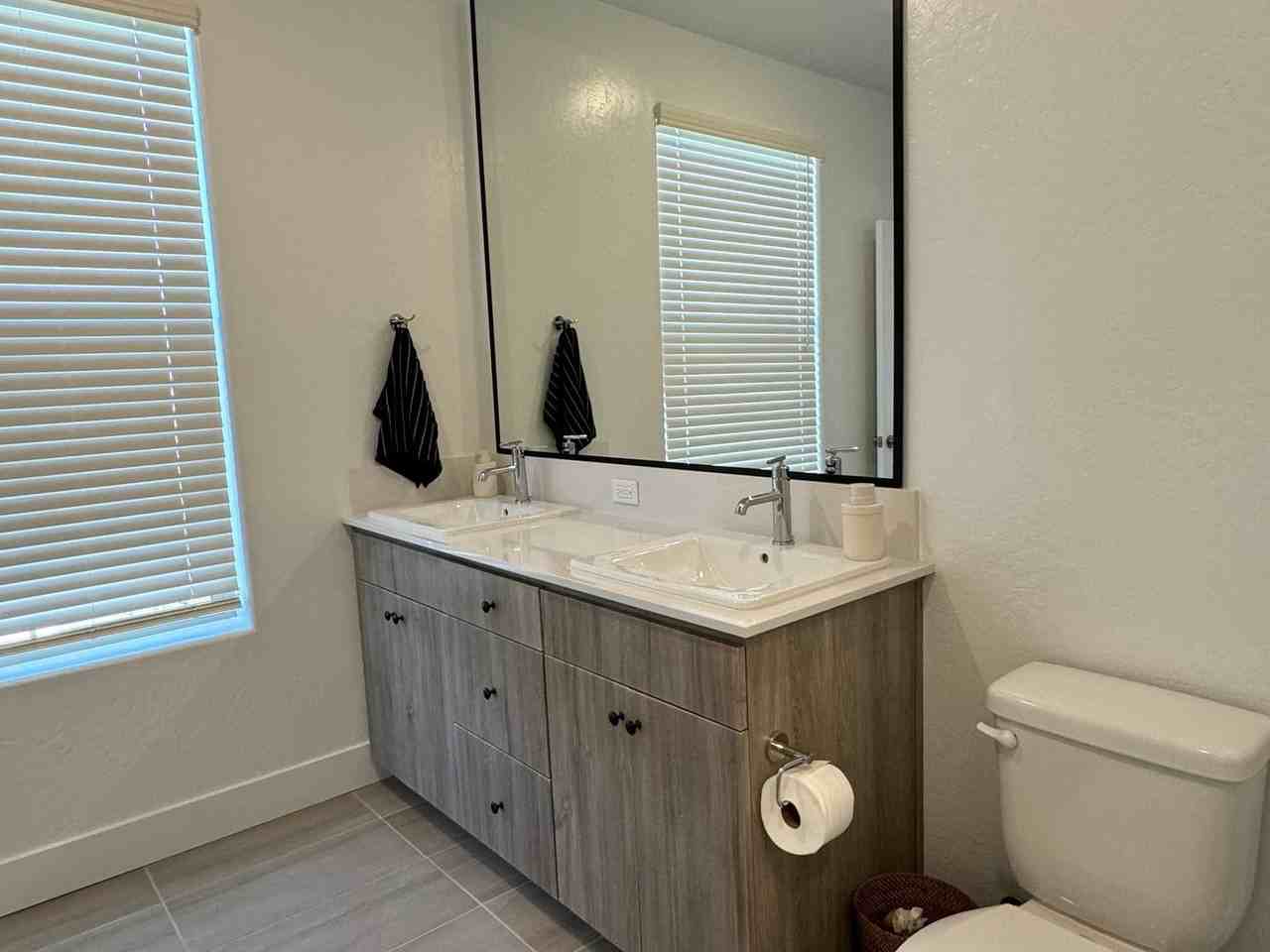 546 W Mahogany Ln - Photo 7 of 17