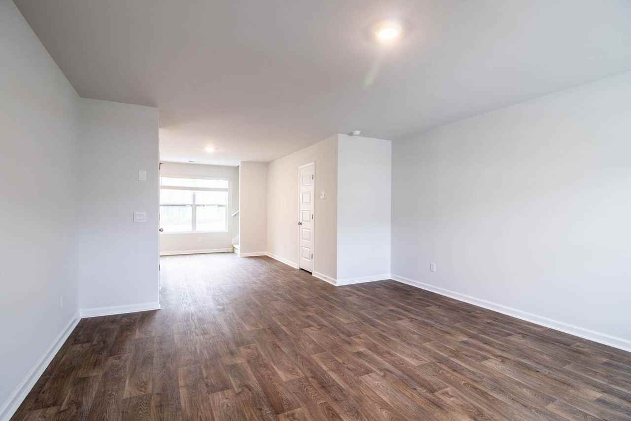 495 Coconut Dr - Photo 5 of 23