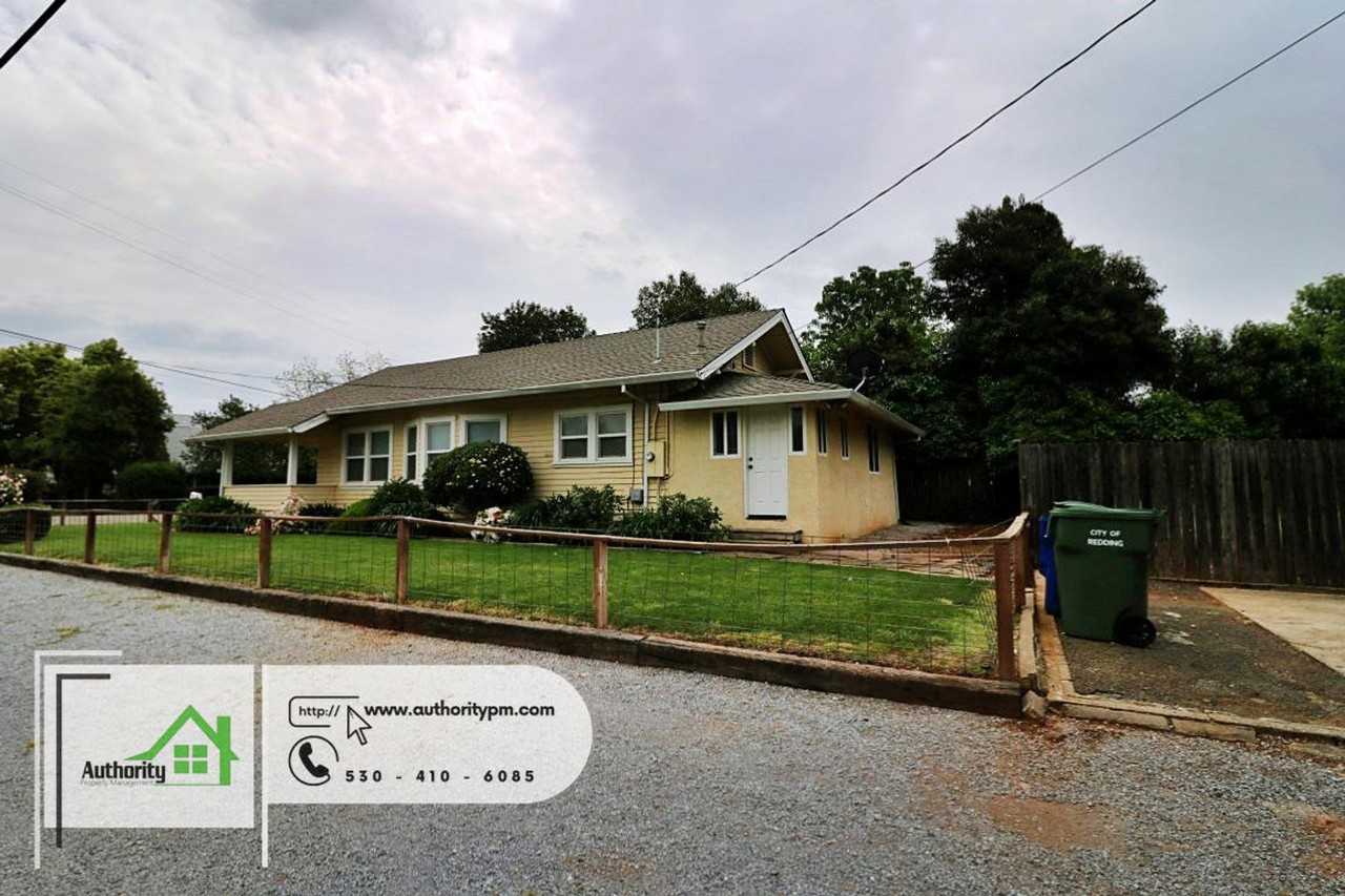 1504 Magnolia Ave - Photo 3 of 25