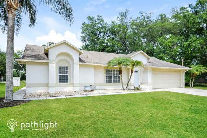 1395 10th St - Photo 2 of 18