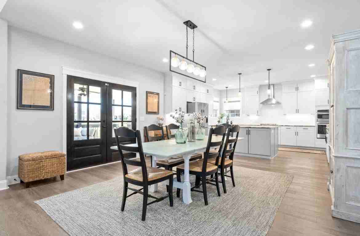 1543 Amblewood Way #NA - Photo 4 of 42