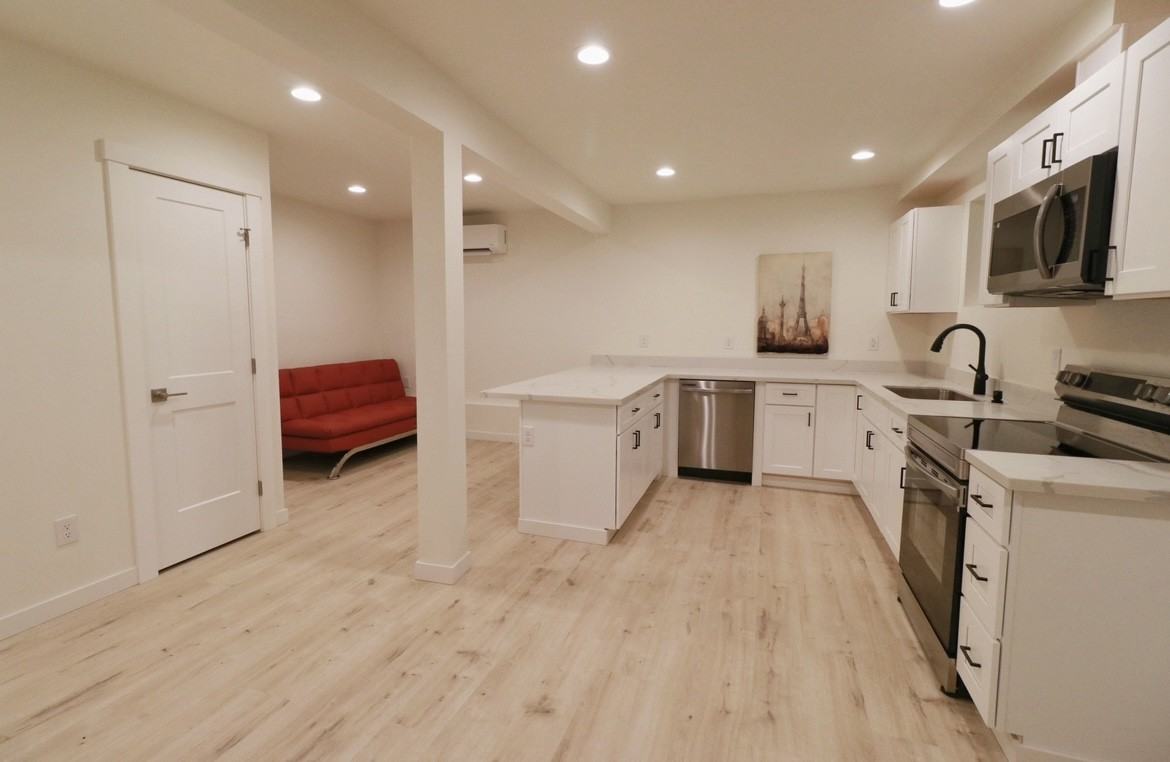 8322 19th St W - Photo 4 of 9