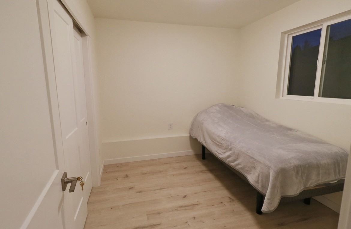 8322 19th St W - Photo 6 of 9