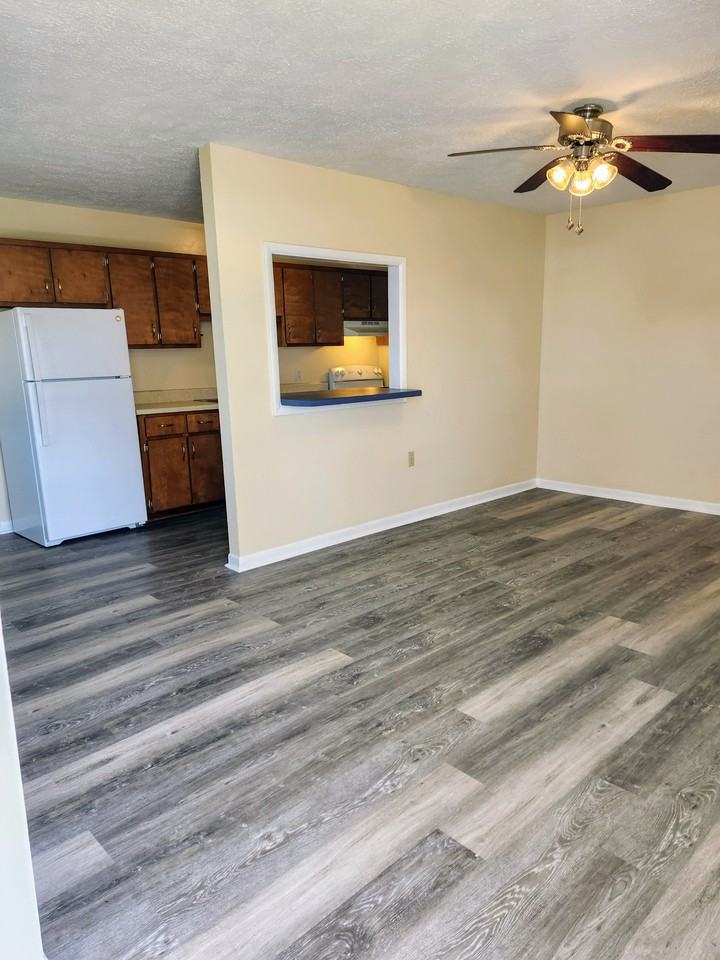 5230 Beach Dr #D - Photo 2 of 31