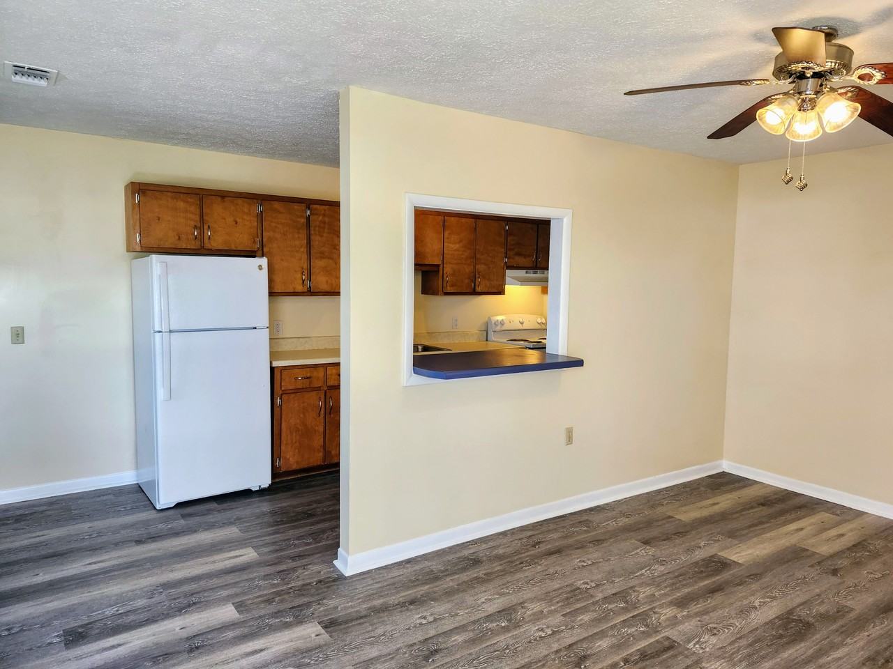 5230 Beach Dr #D - Photo 7 of 31