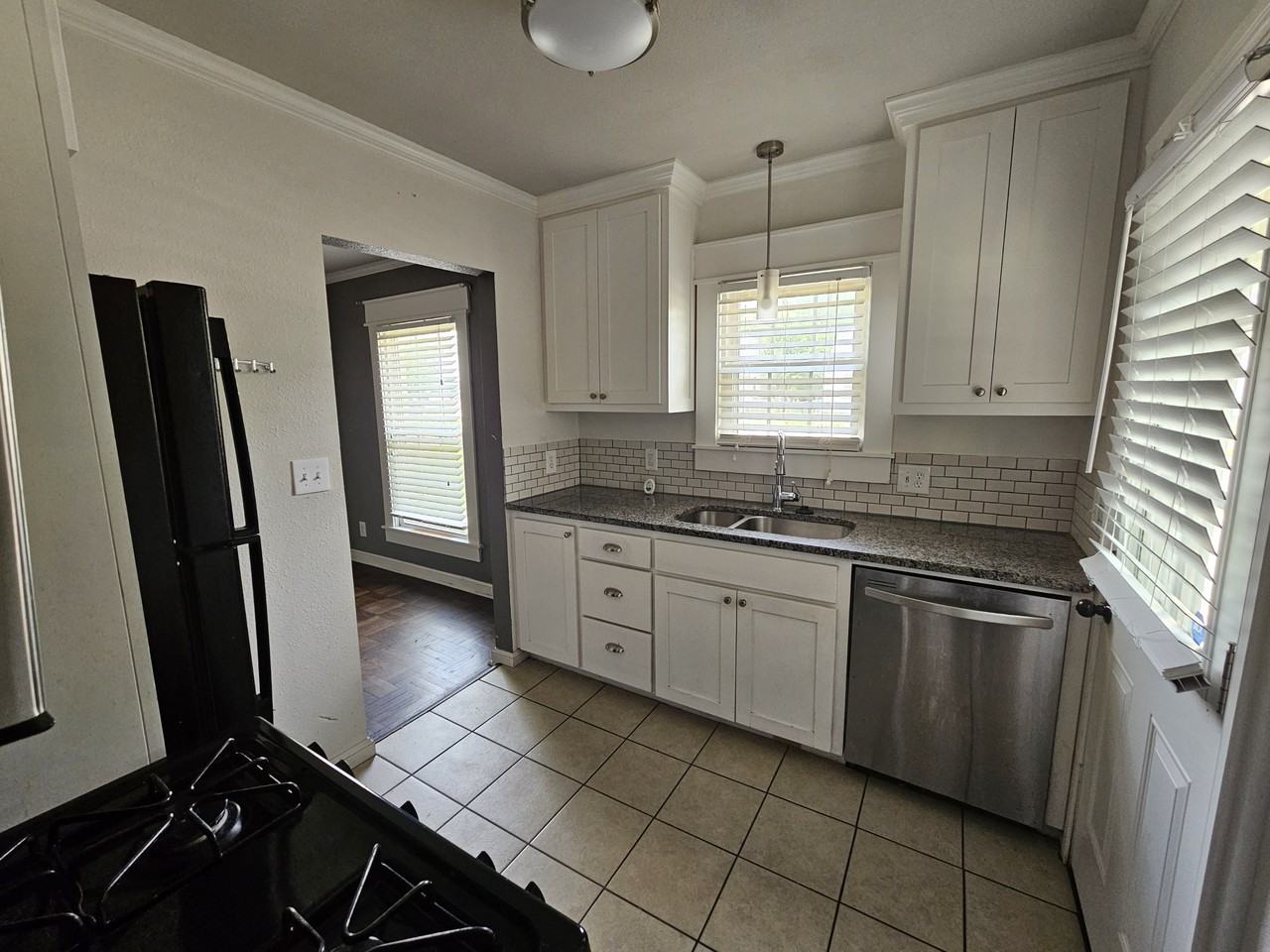 1718 Ne 20th St #NA - Photo 5 of 10