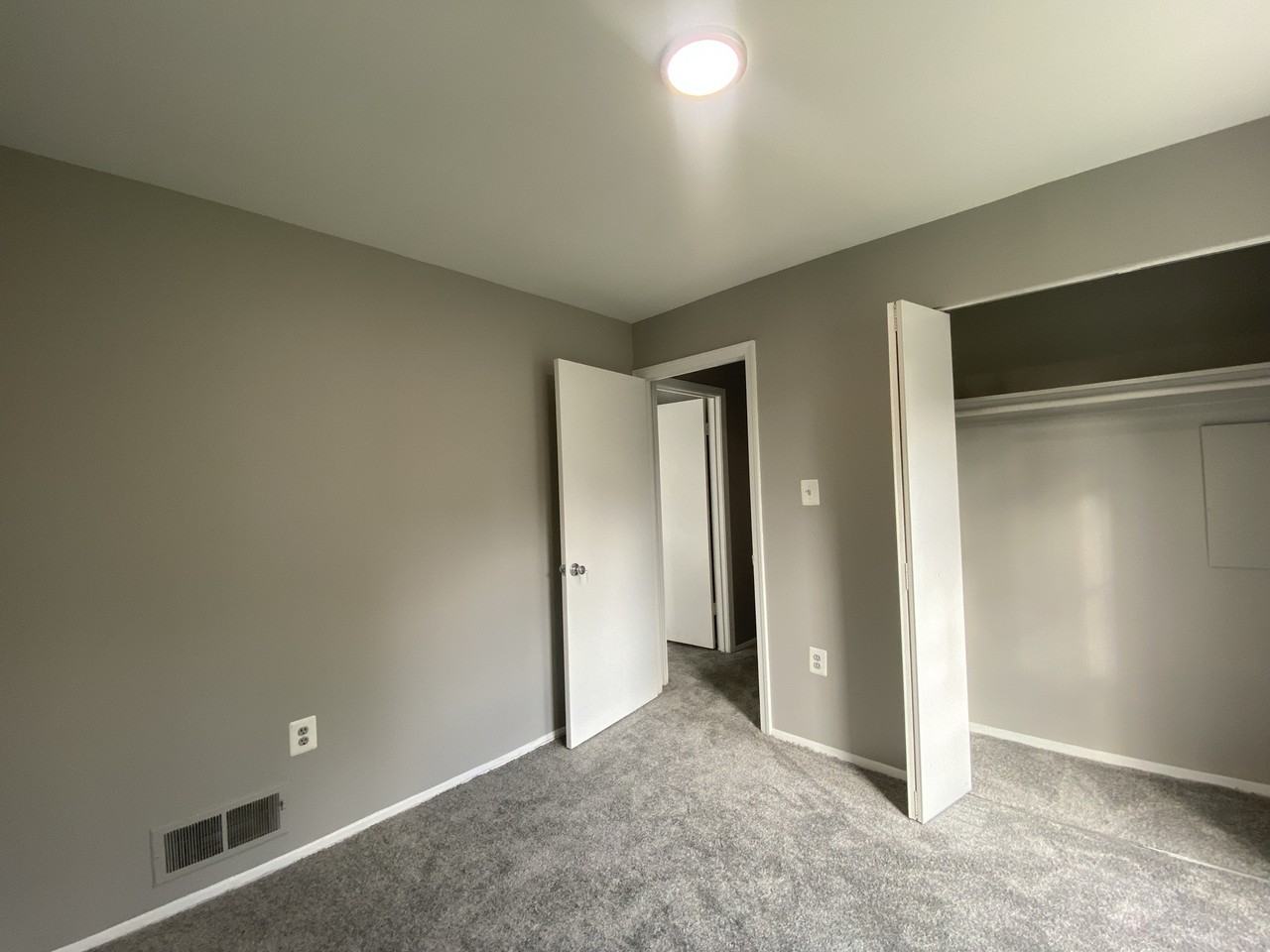 Millcrest Ter - Photo 3 of 11