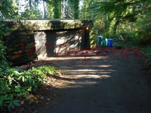 1682 SW Maplecrest Dr - Photo 3 of 13