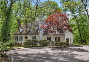 featured image of 9900 Kingsbridge Rd #1