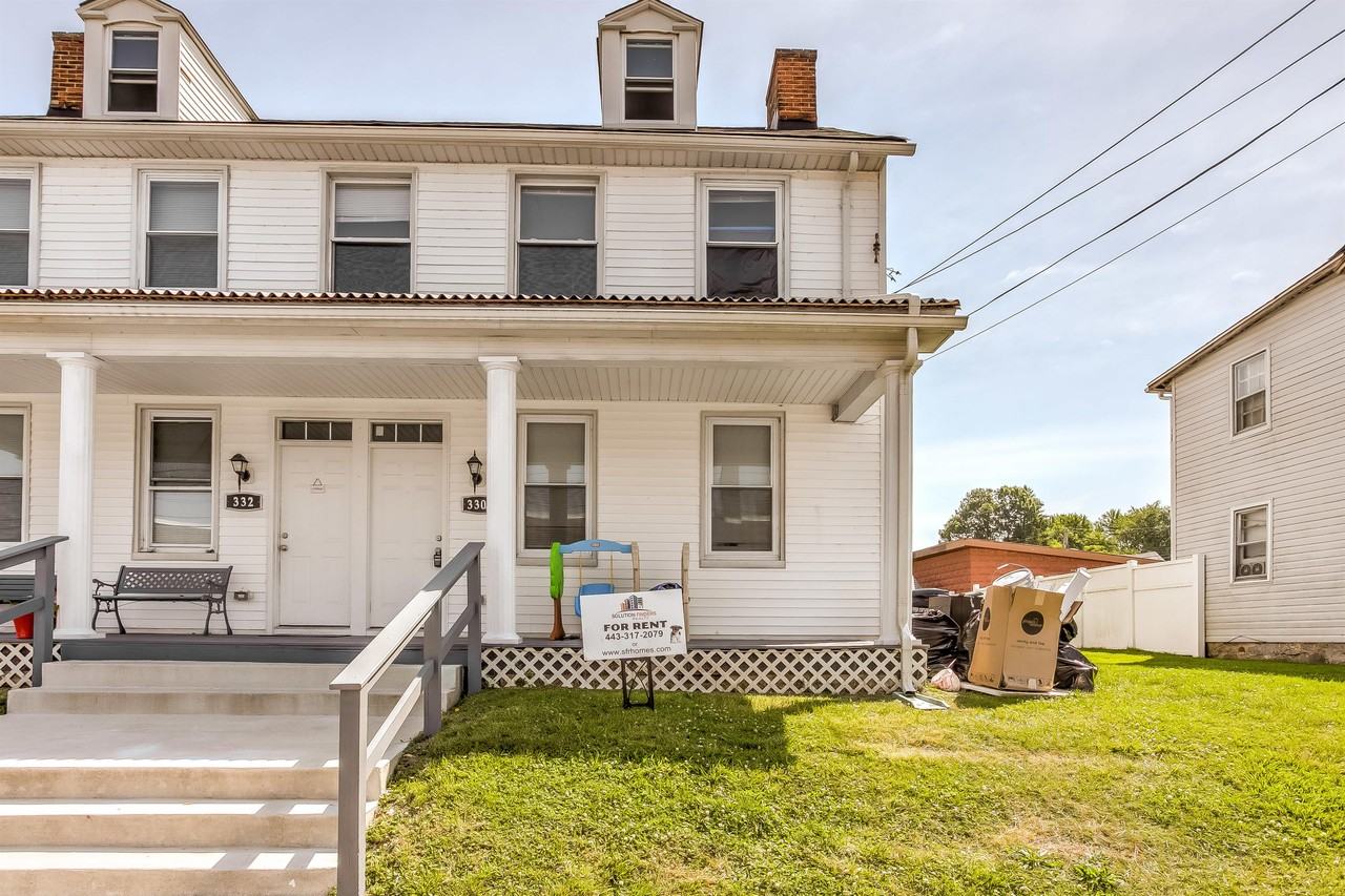 330A Front St #330A - Photo 2 of 11