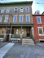 featured image of 318 S Queen St #2