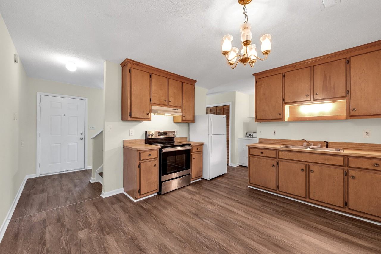 1154 26th St #1 - Photo 6 of 11