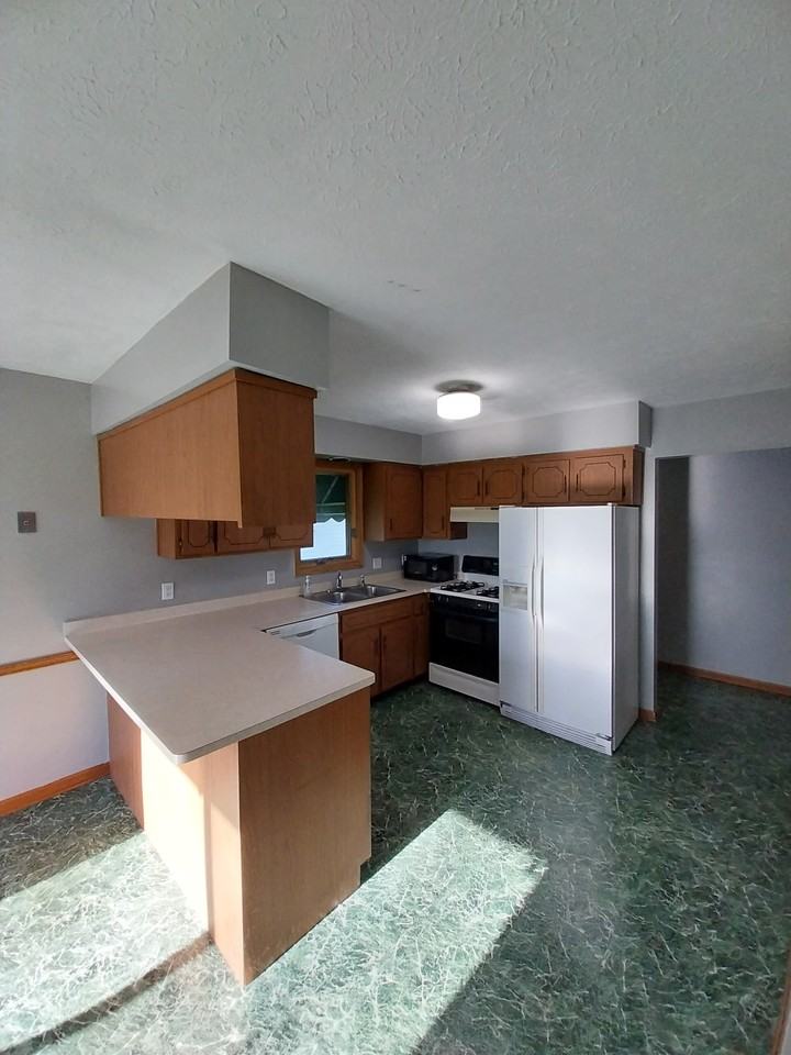 6995 Fry Rd #1 - Photo 3 of 10