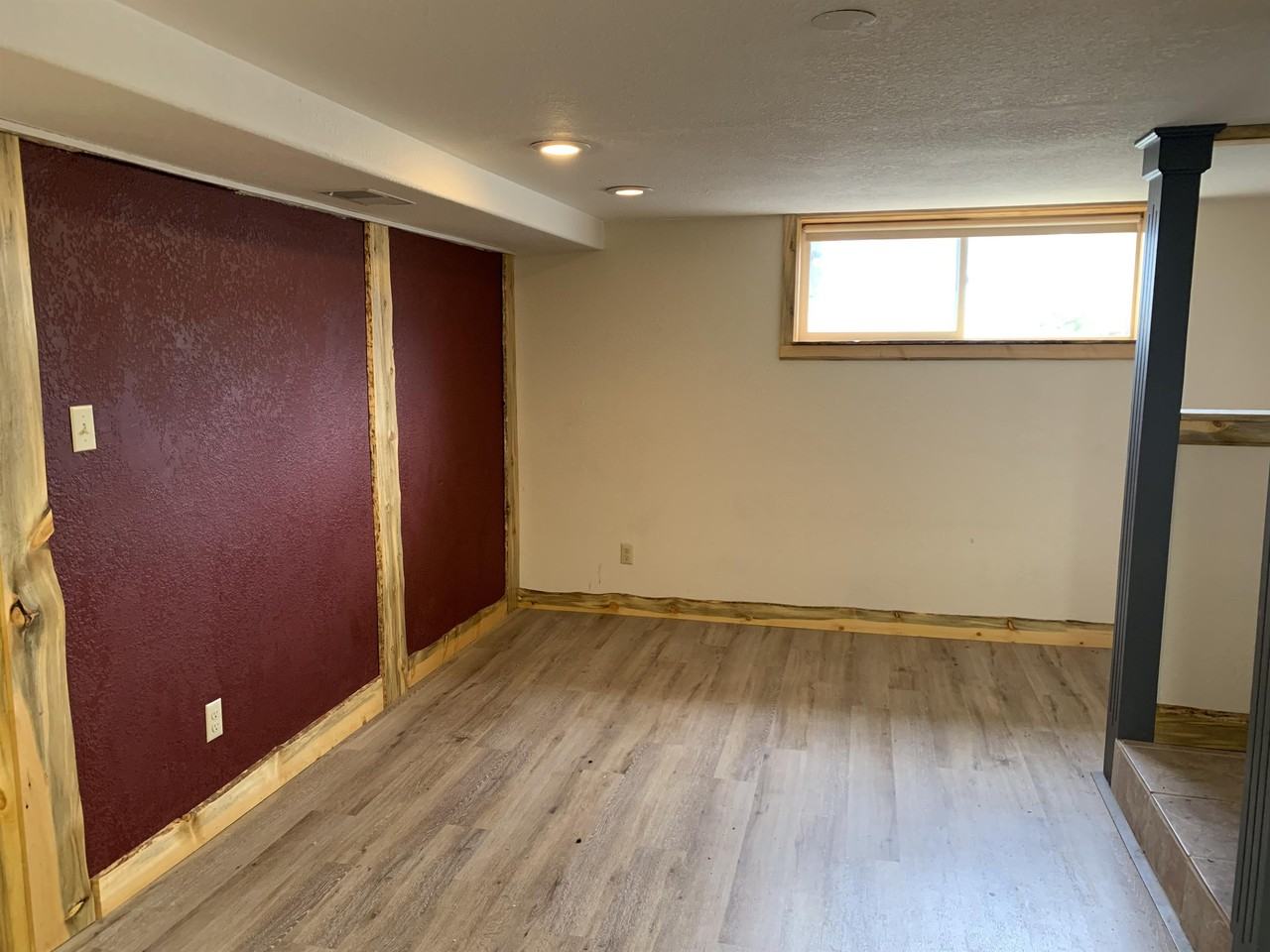 918 S 3rd St - Photo 2 of 7