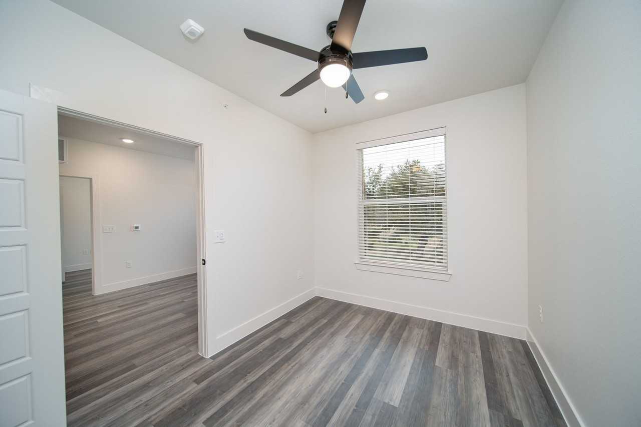 The Rosedale (Texas Wesleyan Student - Photo 4 of 7