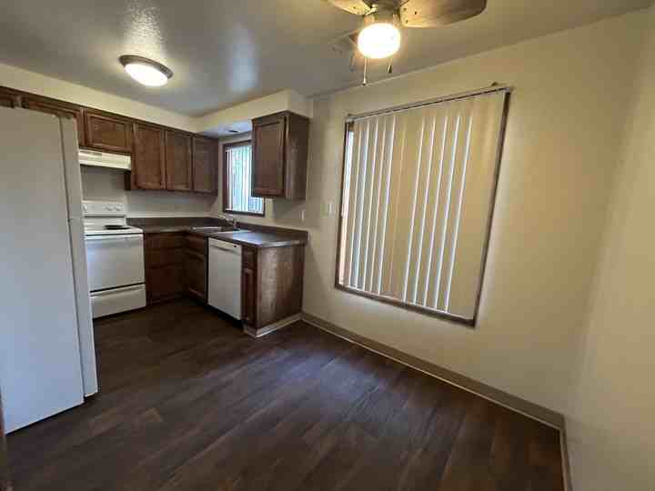 436 Se 169th Ave #436 - Photo 2 of 8