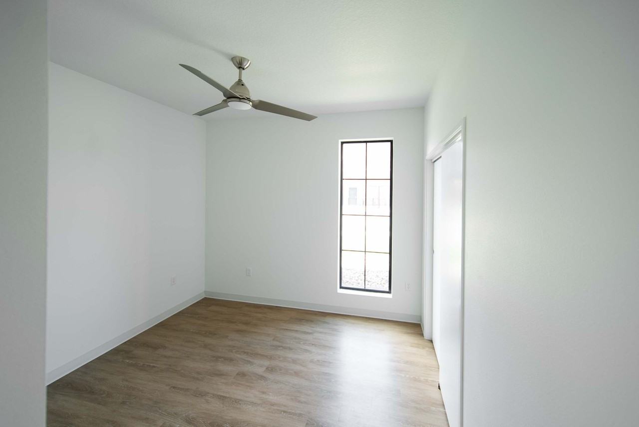 District Lofts ll Apartments - Photo 6 of 35