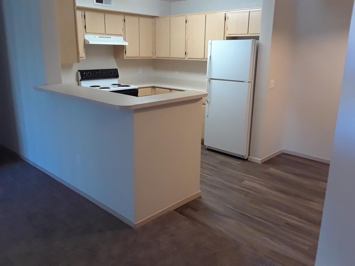 8131 Walerga Rd - Photo 4 of 9