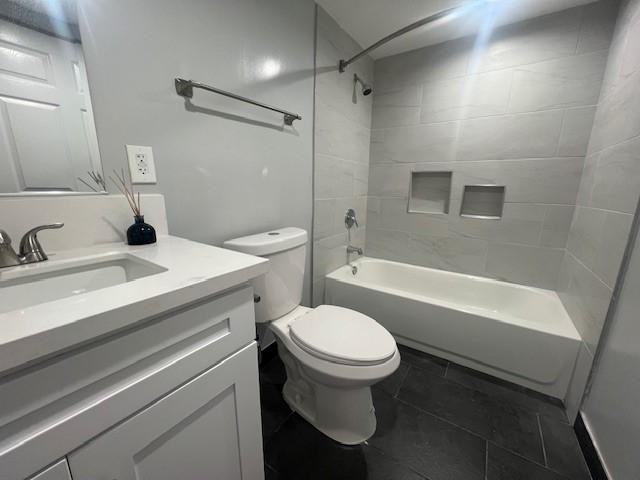 6401 Warner Ave - Photo 6 of 18