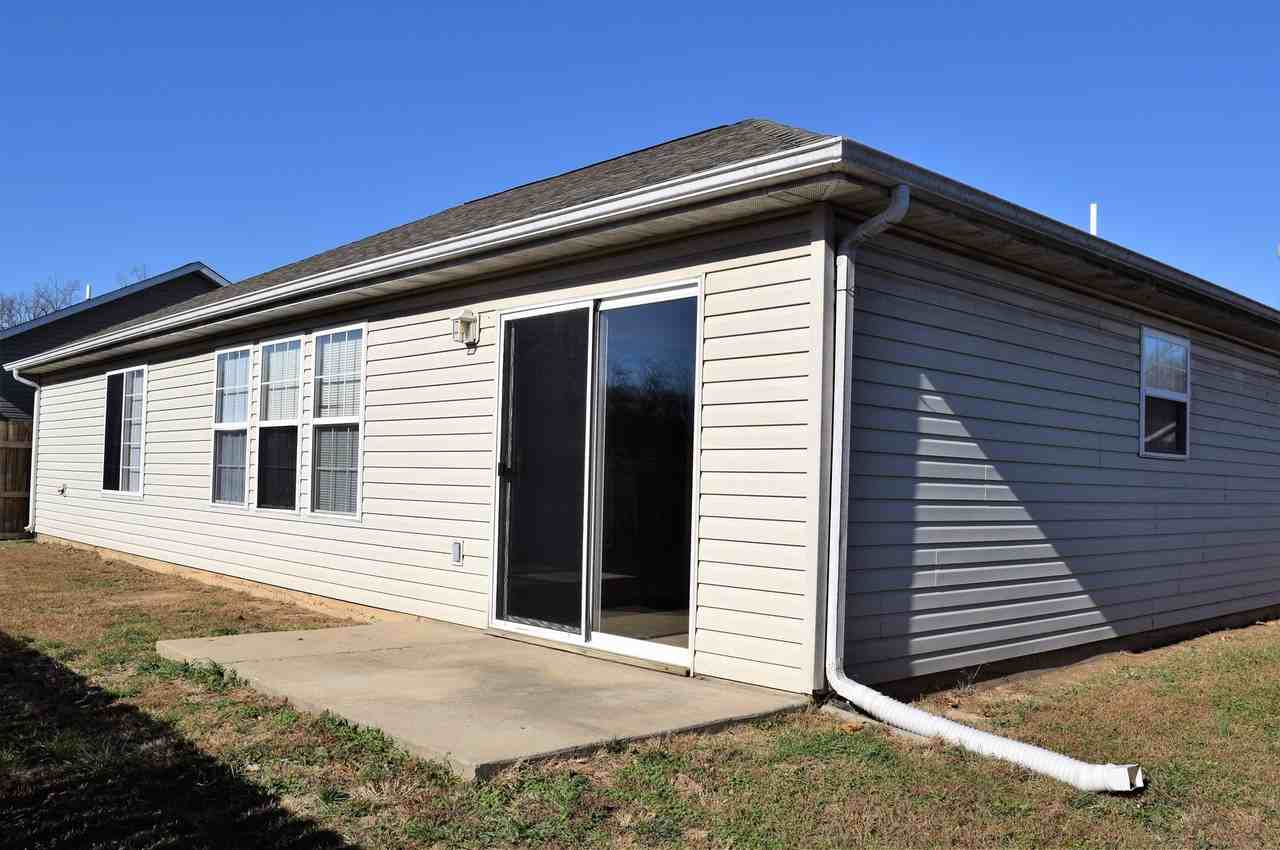 15878 Tamarack Ln - Photo 3 of 26