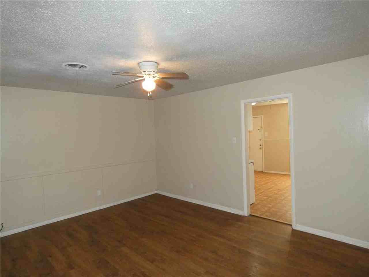 967 N Bowie Dr - Photo 5 of 5