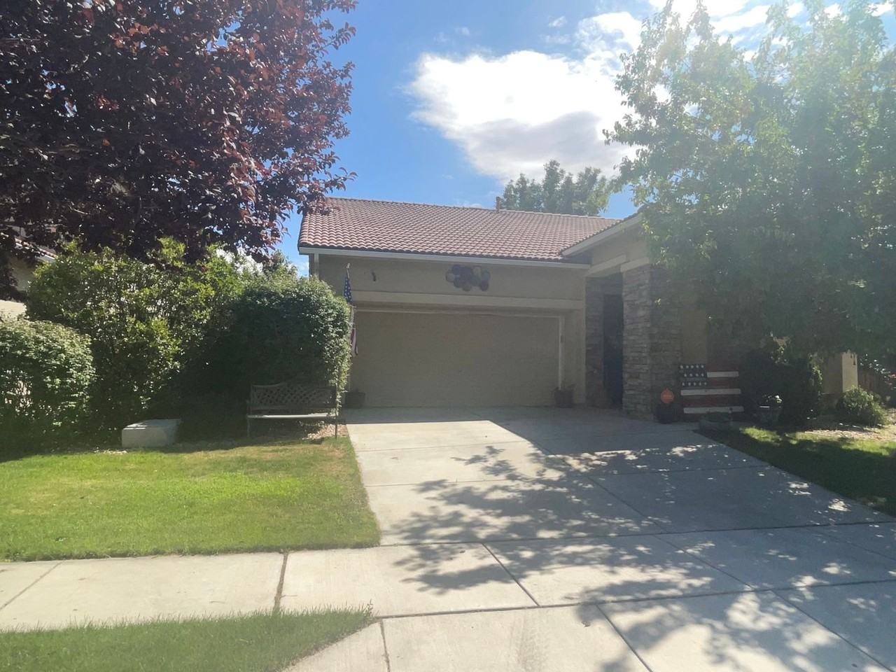 3727 Caymus Dr - Photo 2 of 18