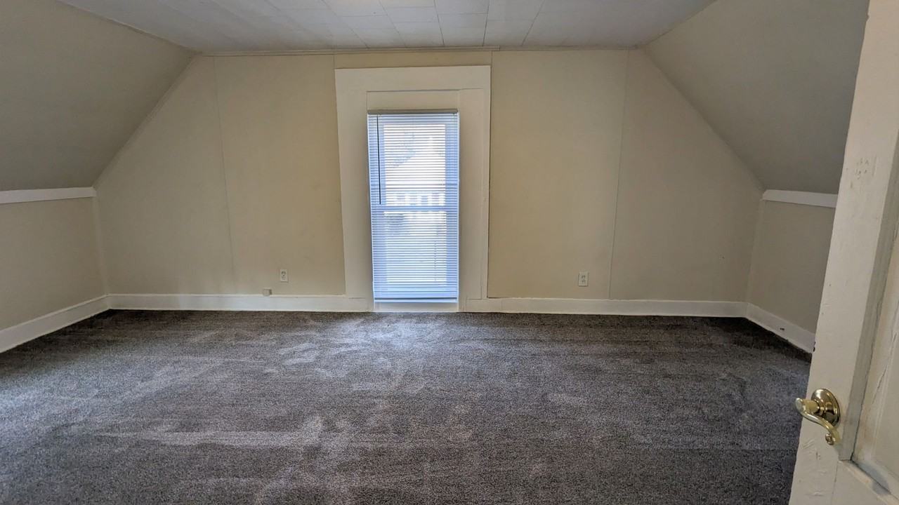 247 W Southern Ave - Photo 6 of 9