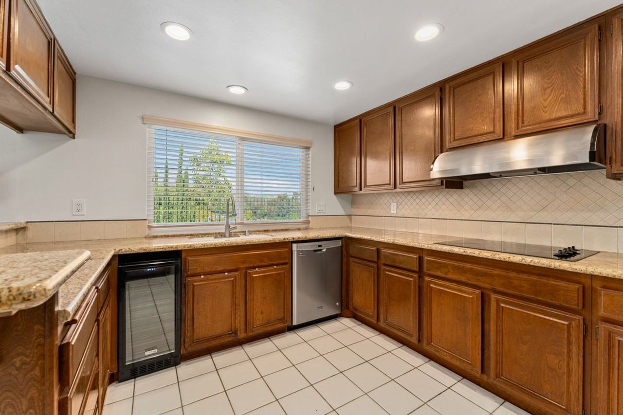 5530 Via Sepulveda - Photo 3 of 29