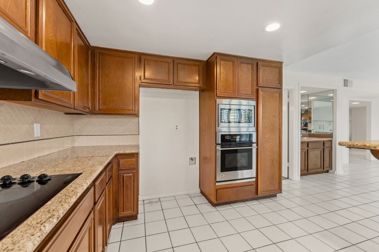 5530 Via Sepulveda - Photo 7 of 29