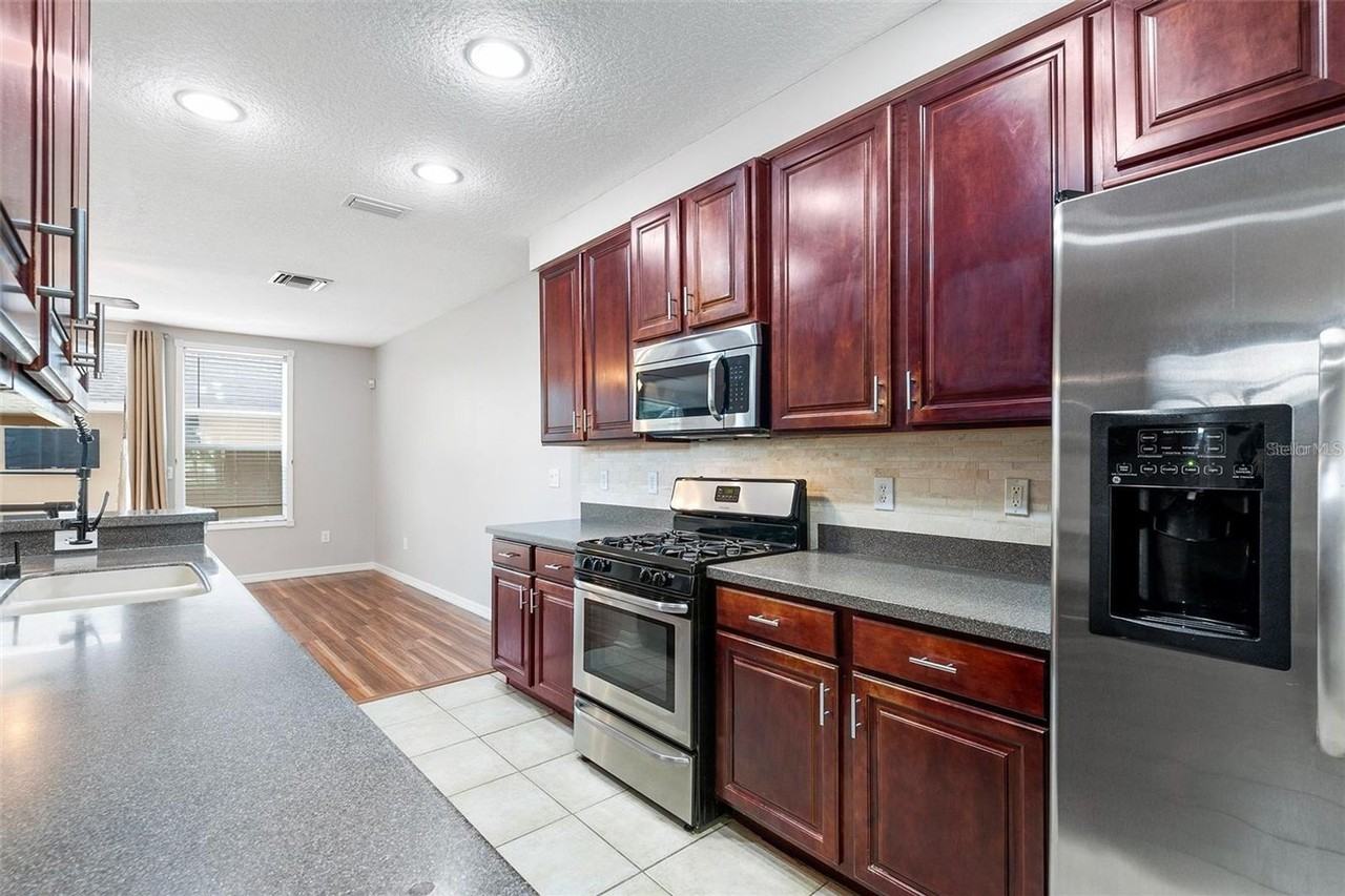 3425 Durrance St - Photo 2 of 17