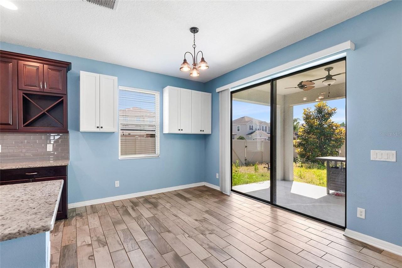 19064 Roseate Dr - Photo 5 of 19