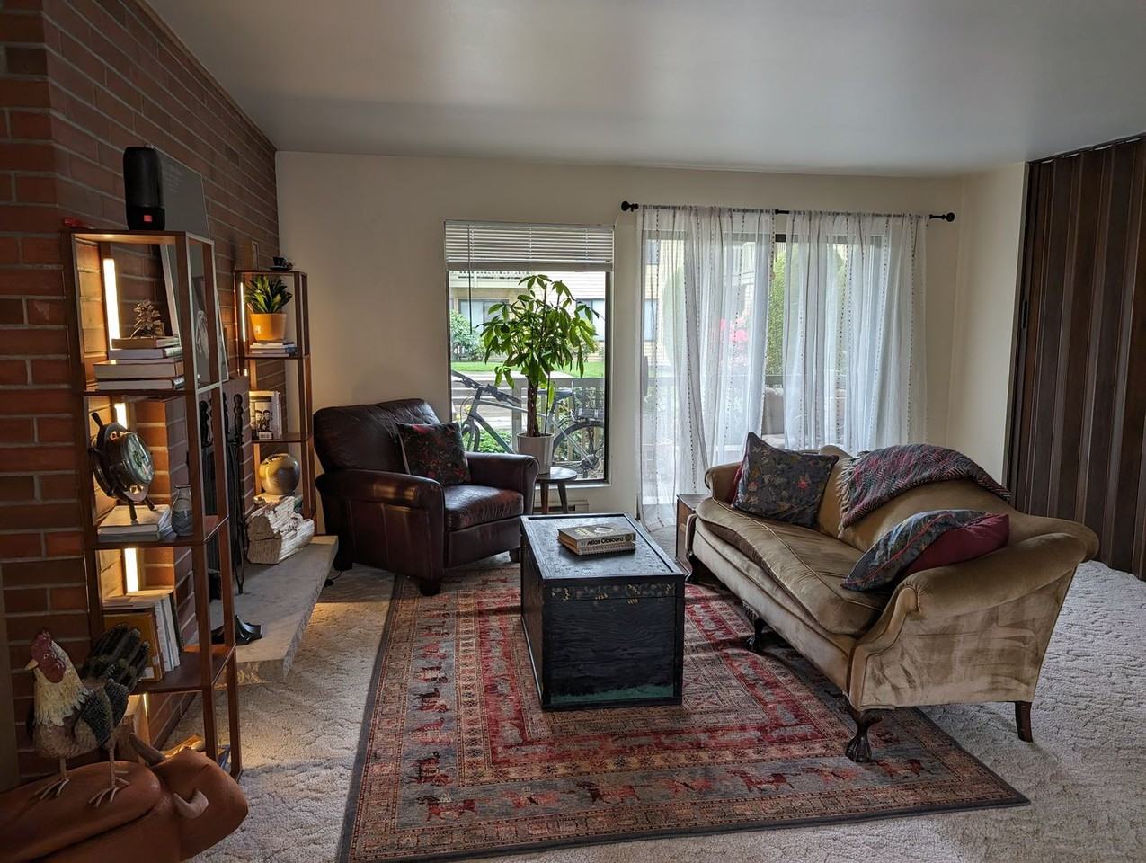 310 S 11th St #105 - Photo 3 of 12