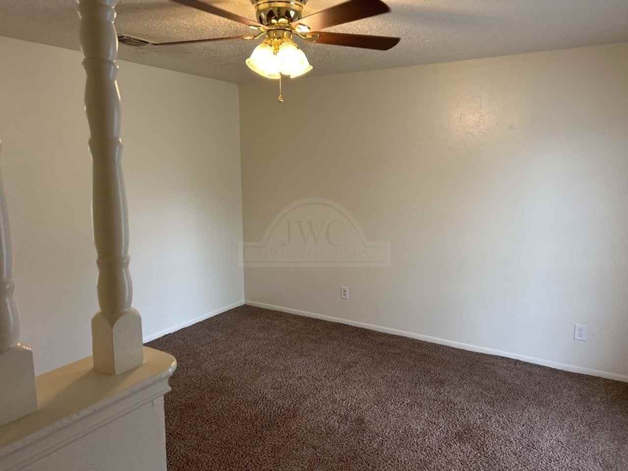 1811 Janis Dr - Photo 2 of 27