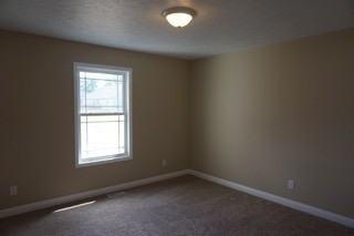 1305 W Grand Ave - Photo 2 of 13