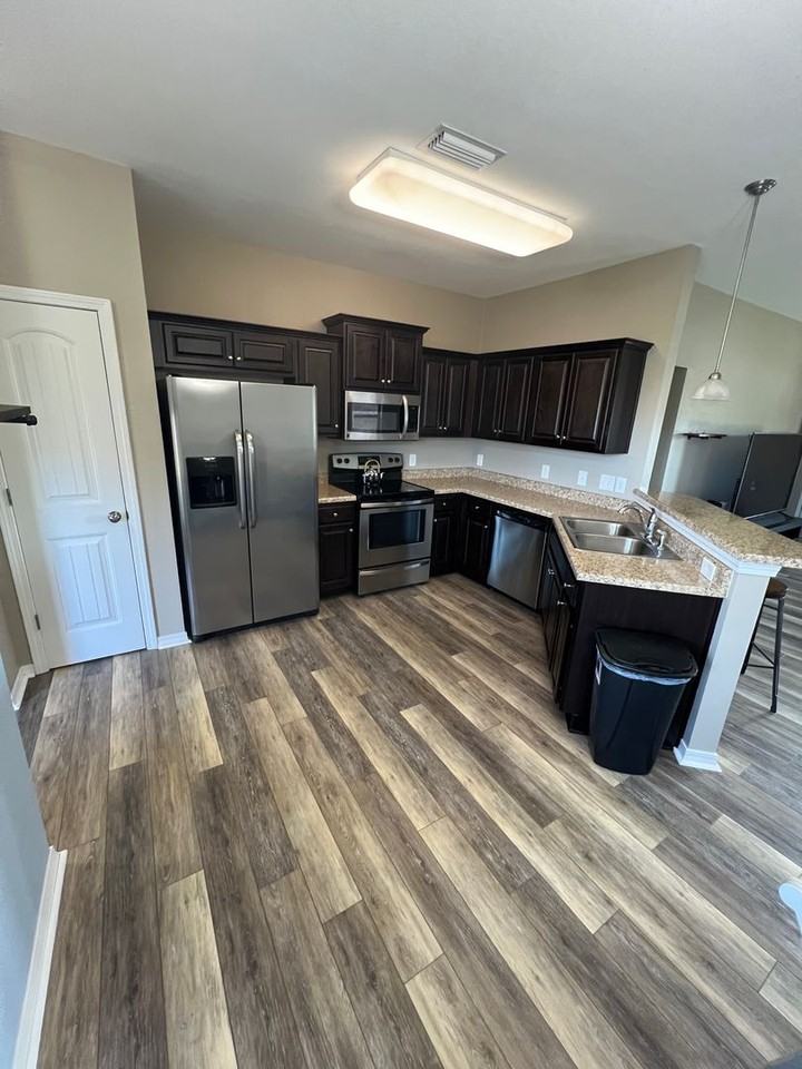 5798 Corkscrew Ct - Photo 5 of 19