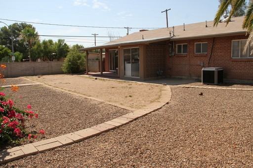 5161 E Rosewood St - Photo 3 of 32