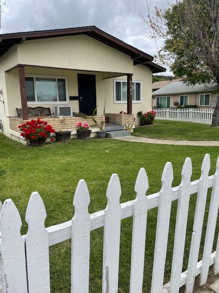 Parks - Photo 2 of 12