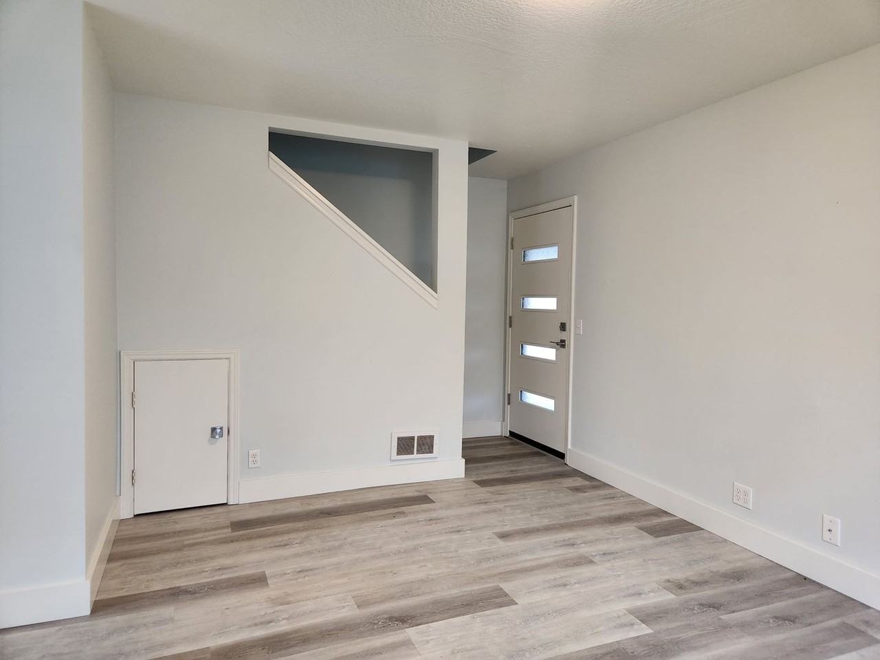 1721 Mill Aly - Photo 4 of 19