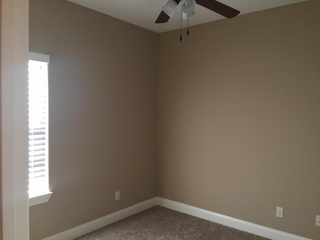 1500 Lacadie Dr Apt C - Photo 3 of 7