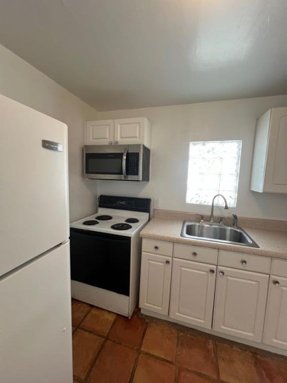6107 Garden Ave - Photo 6 of 9