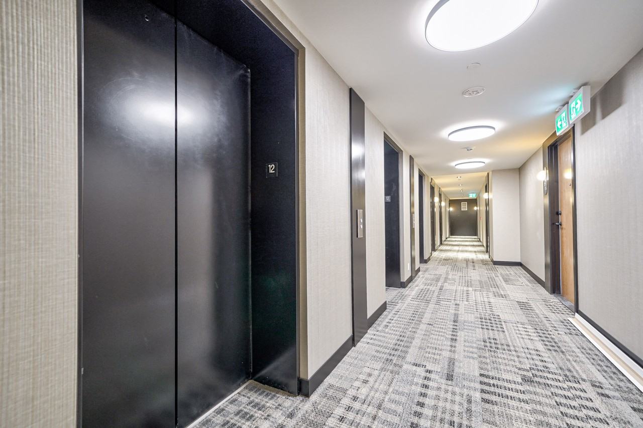 7950 Bathurst Street - Photo 2 of 43