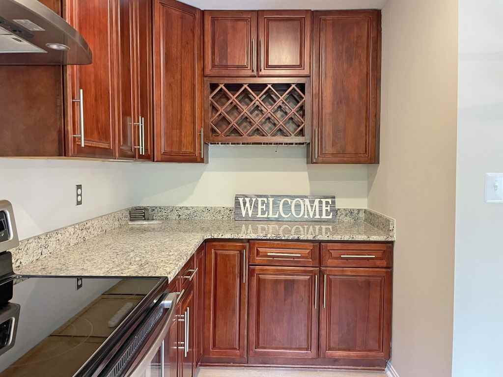 2420 S Oxford St #1 - Photo 2 of 37