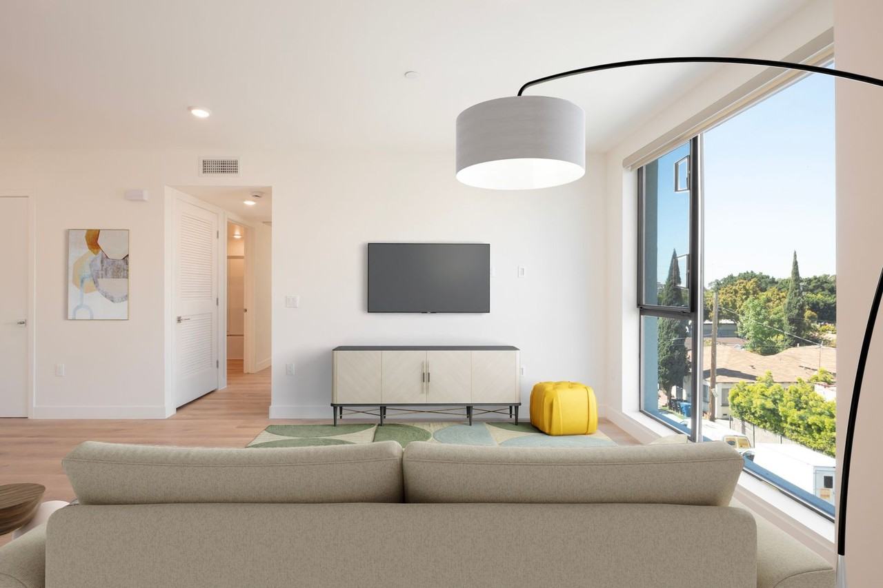 New Luxury Modern 1 & 2 Bedroom Apartments - Photo 4 of 23