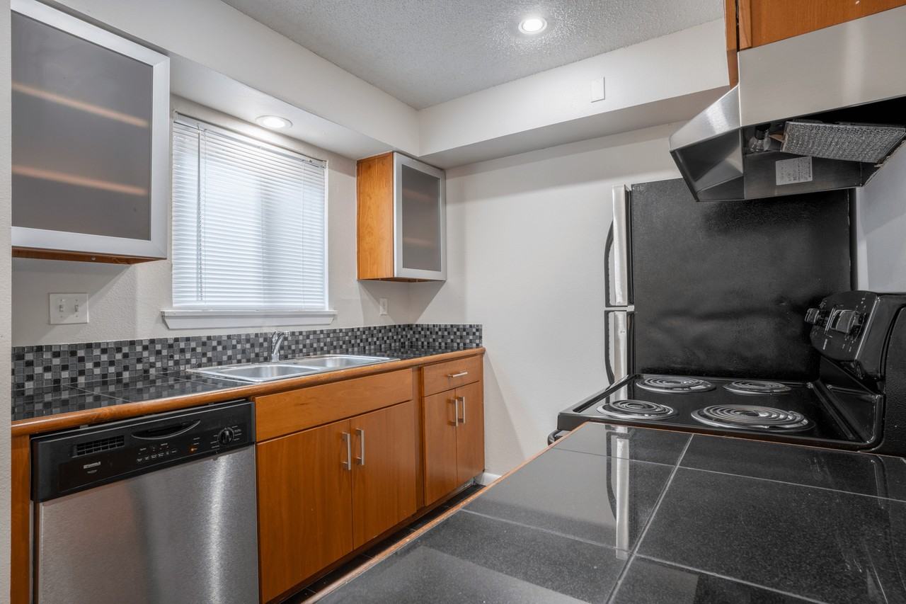 The Willows Apartments - Photo 2 of 49