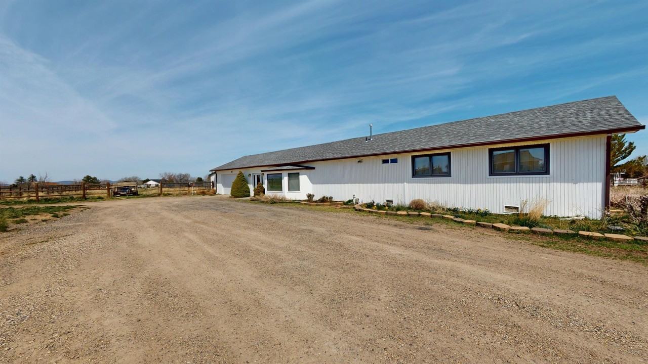 741 Westcott Dr - Photo 3 of 30