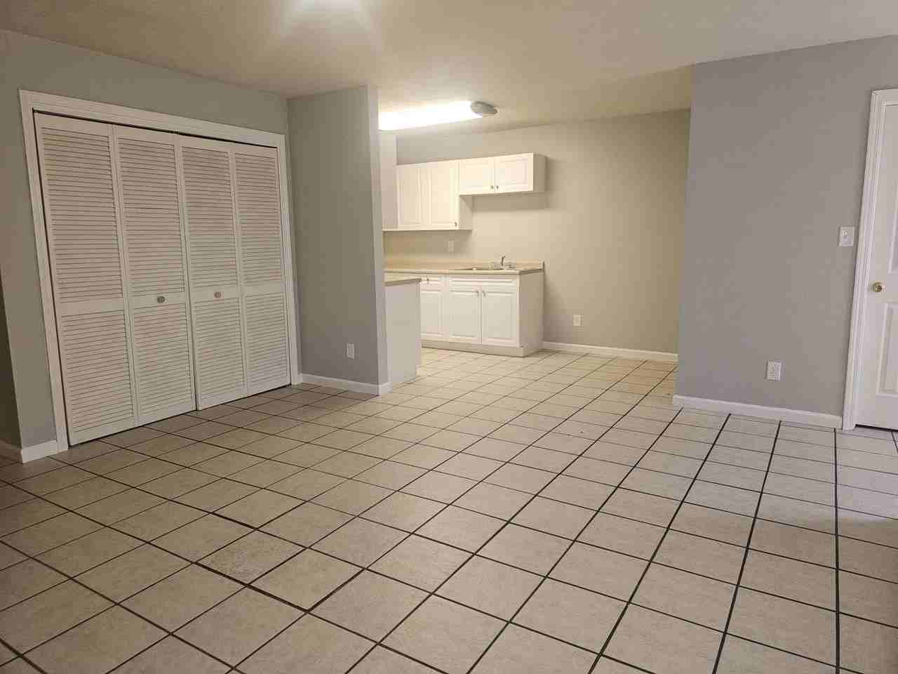 1602 Chase St - Photo 3 of 8