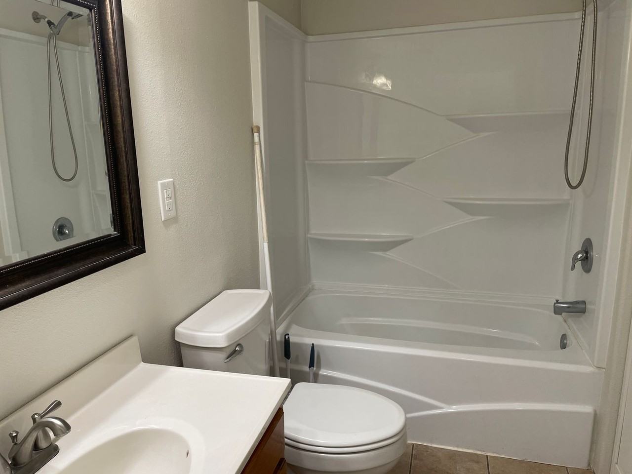 10372 Road N.4 Ne - Photo 5 of 9