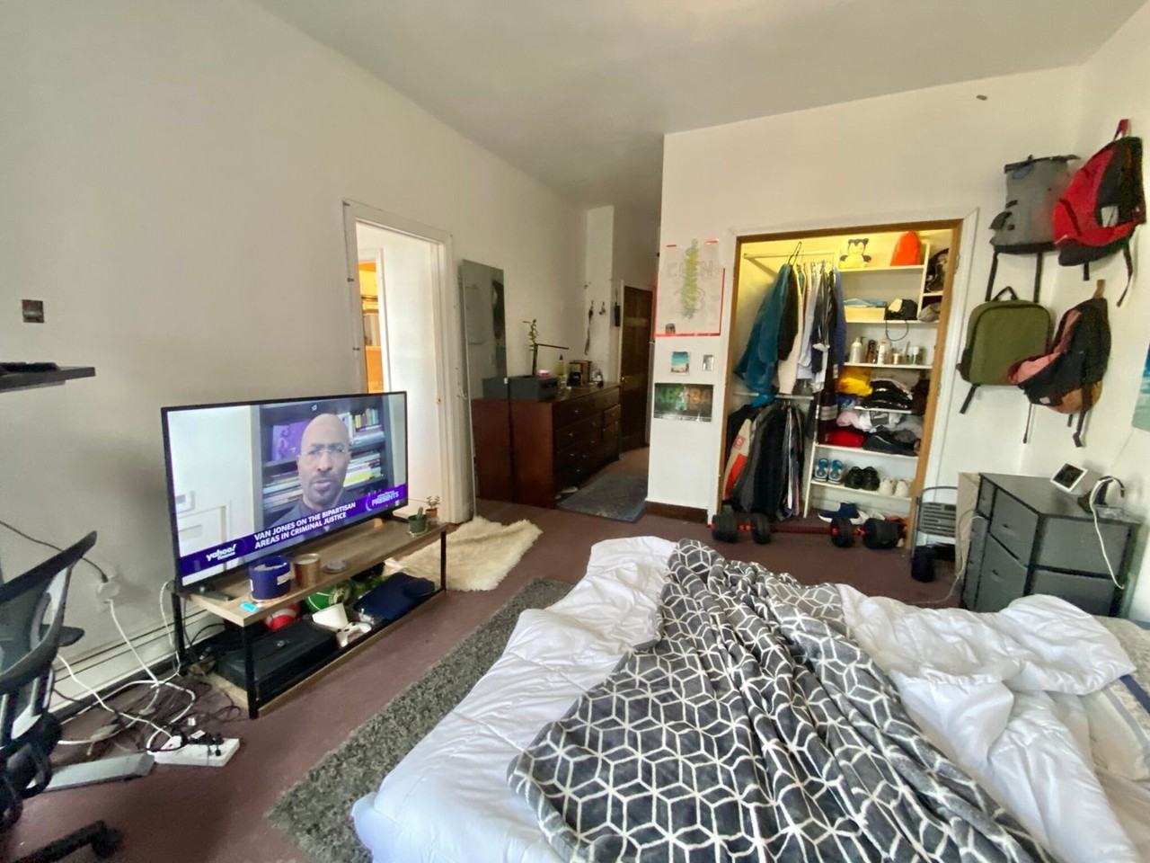 526 Harvard St - Photo 5 of 37